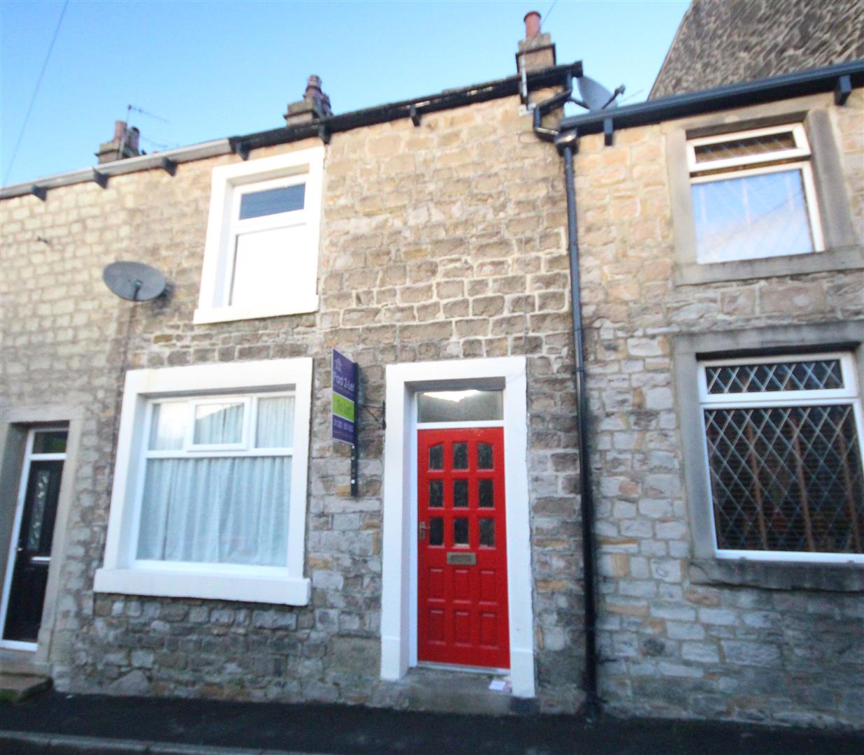 2 bedroom mid terrace house Let Agreed in Barnoldswick - Main Image